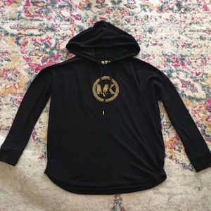 Light hooded sweatshirt